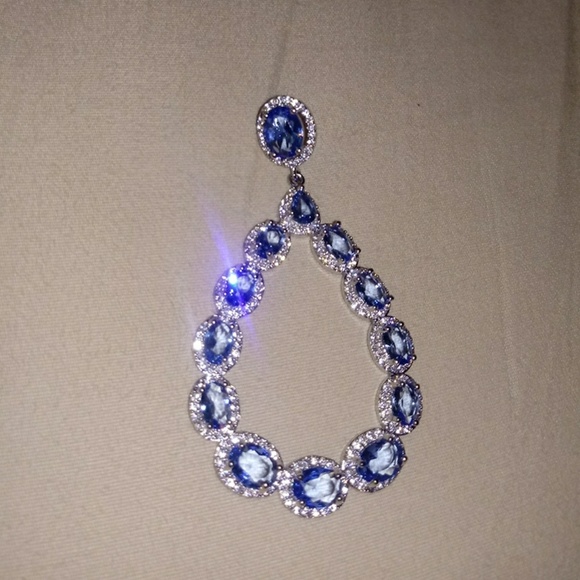 Jewelry - 💎Beautiful Blue Tanzanite Sterling Pendant💎